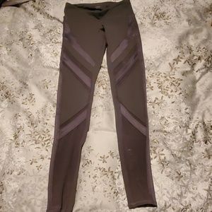 Alo Yoga  EPIC High Waist Yoga Leggings